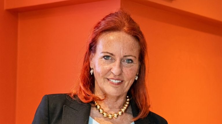 Barbara Godwaldt, nabestaande. Geïnterviewd voor het 50-jarig bestaan van het Schadefonds Geweldsmisdrijven.